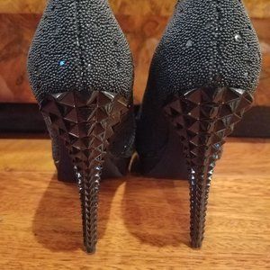 SALE New Rachel Roy Black Bead Textured Heels 6M